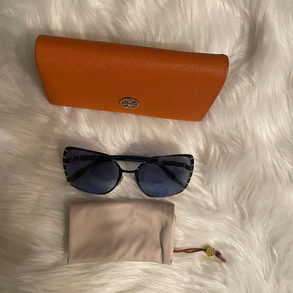 Tory Burch Sunglasses-Blue
